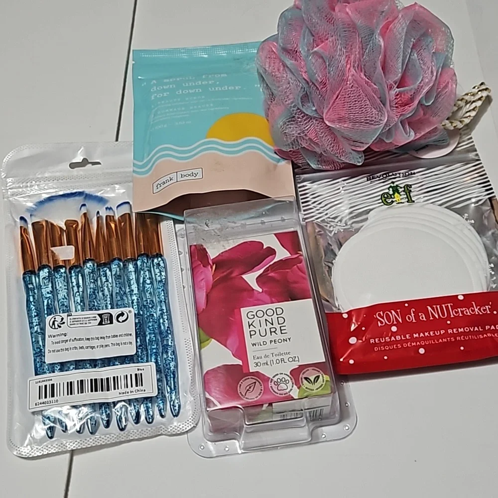 Beauty Bundle Brushes Makeup Removal Pads, Scrubs & Wild Peony